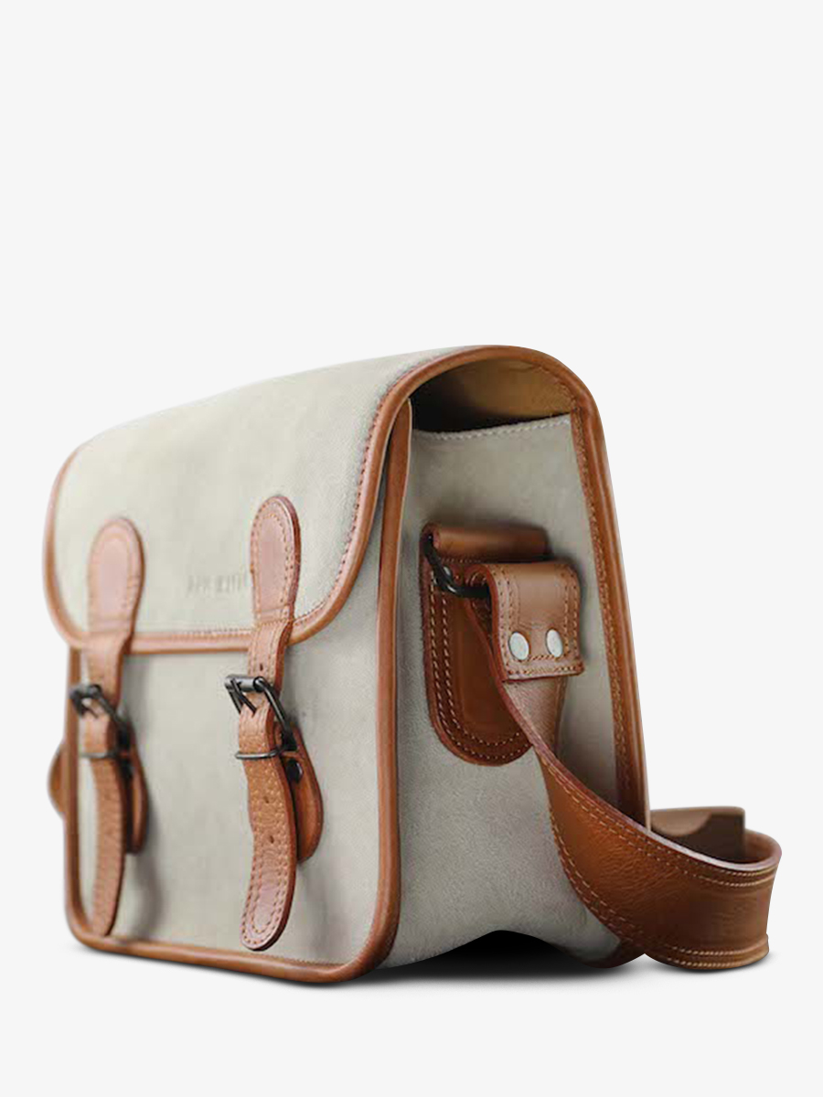 foto-vista-laterale-borsa-a-tramonto-in-pelle-donna-marrone-beige-lasacoche-s-pampa-naturale-gesso-paul-marius-m72s10-ol-cr