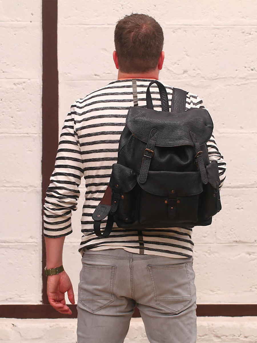 foto-portafoglio-in-pelle-nera-lemeridien-nera-paul-marius-m38-b