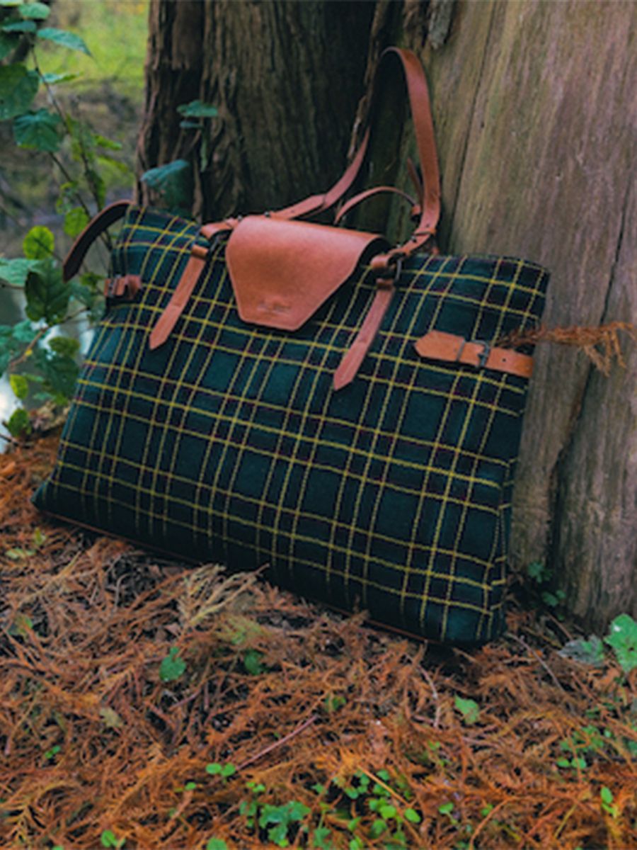 foto-materiale-borsa-da-viaggio-in-pelle-esus-l-celtik-paul-marius-m17-sco-gr-ol