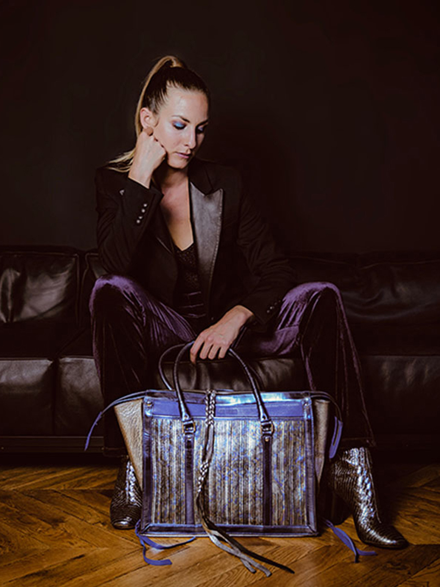 foto-vista-posteriore-borsa-a-mano-in-pelle-donna-lerive-droite-m-cosmos-paul-marius-w19m-cs