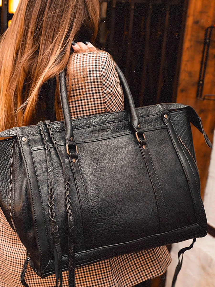 foto-portafoglio-borsa-a-mano-in-pelle-business-nera-lerive-droite-l-nera-paul-marius-w19l-b