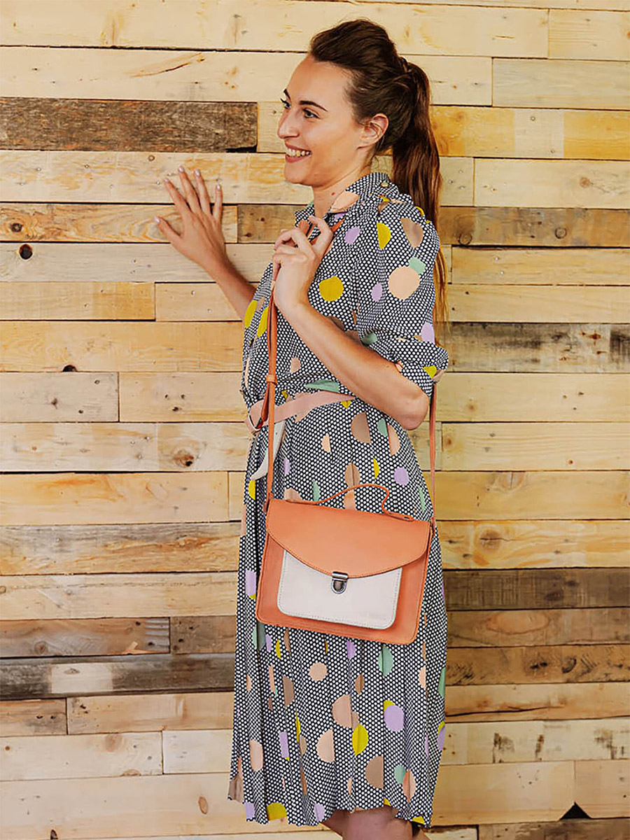 foto-portafoglio-borsa-a-tramonto-in-pelle-da-donna-arancione-mademoiselle-george-cupcake-albicocca-paul-marius-w05-ck-ab