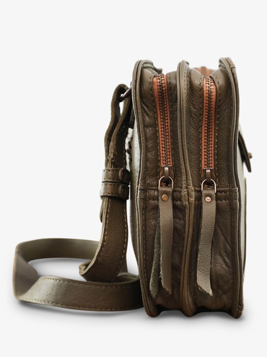 foto-vista-laterale-borsa-a-tramonto-in-pelle-da-donna-kaki-legraphique-kaki-paul-marius-w17-k