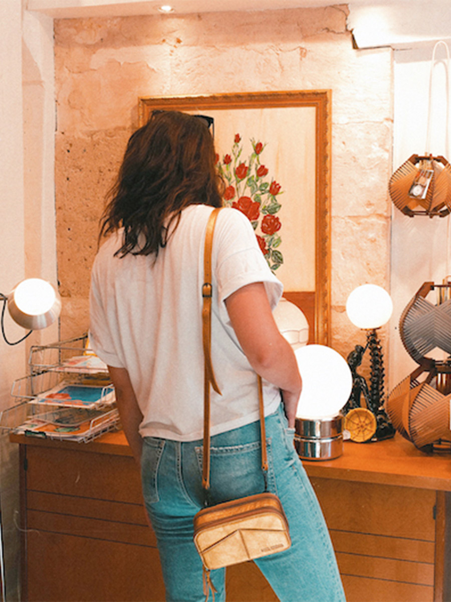 foto-portafoglio-borsa-cintura-in-pelle-donna-rosa-dorata-paula-oro-rosa-paul-marius-m66-g-pi