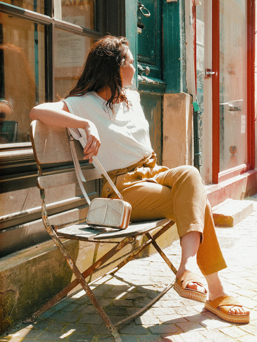 foto-portafoglio-borsa-cintura-in-pelle-donna-argento-paula-ambra-argento-paul-marius-m66-bs