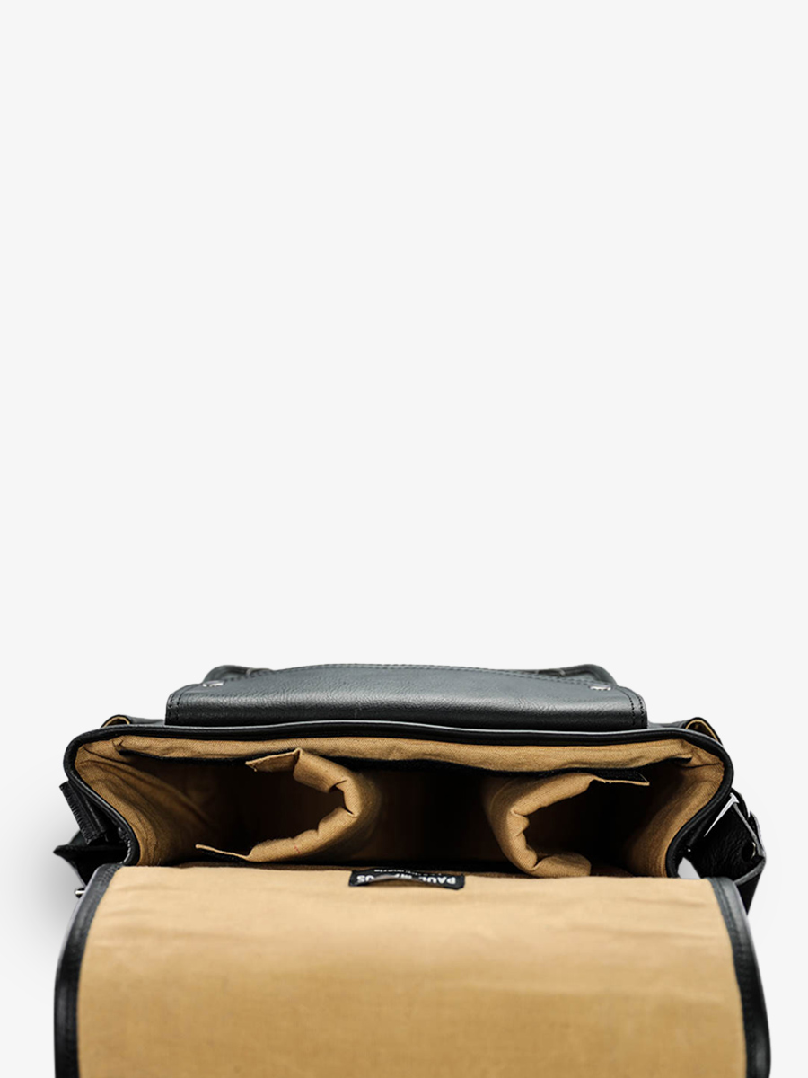 foto-interno-borsa-foto-in-pelliccia-argento-lepetitreporter-nero-paul-marius-m10-b