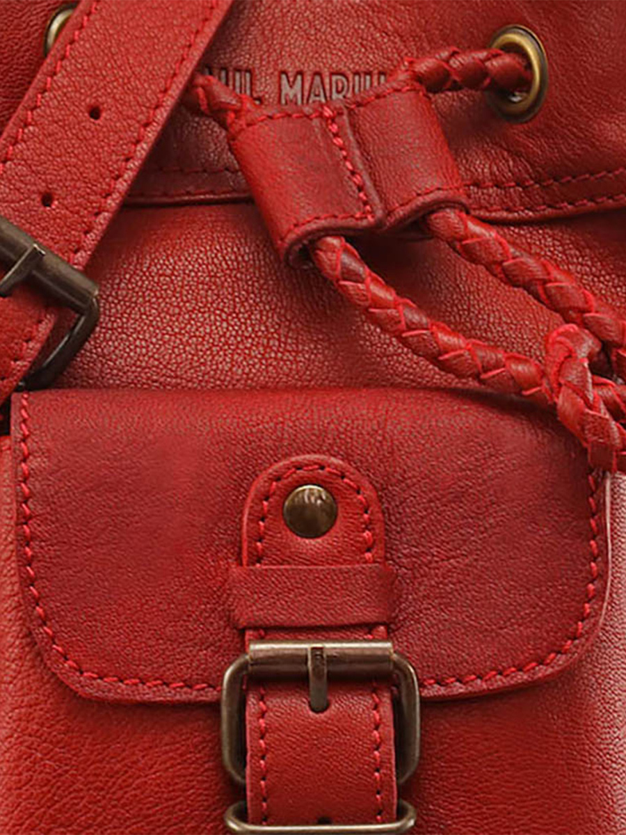 foto-materiale-borsa-a-secchiello-in-pelle-donna-rossa-leflâneur-rossa-olio-paul-marius-m303-or