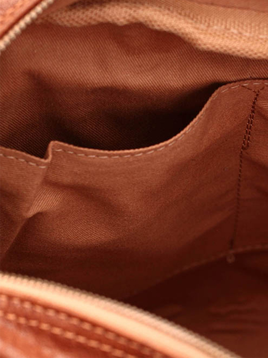 foto-vista-posteriore-portadocumenti-in-pelle-da-donna-marrone-ledandy-naturale-paul-marius-w04-l