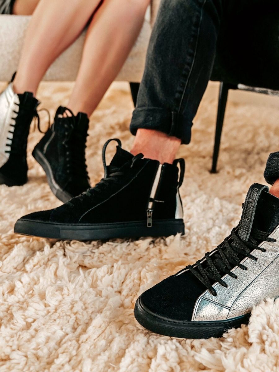 foto-vista-frontale-sneaker-donna-pelle-argento-nero-pm001-argento-nero-paul-marius-pm001-s-b-s36