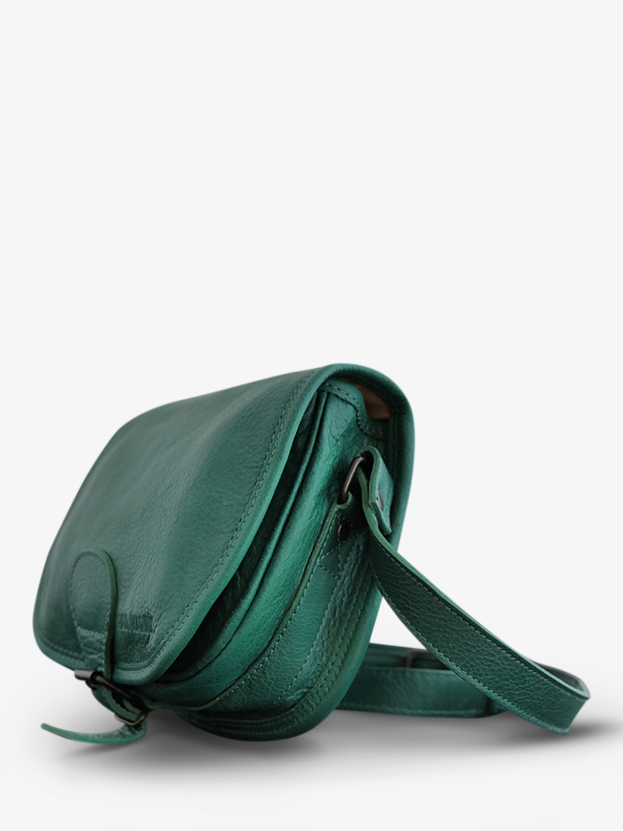foto-vista-laterale-borsa-a-tramoggia-in-pelle-donna-verde-paul-marius-lebohemien