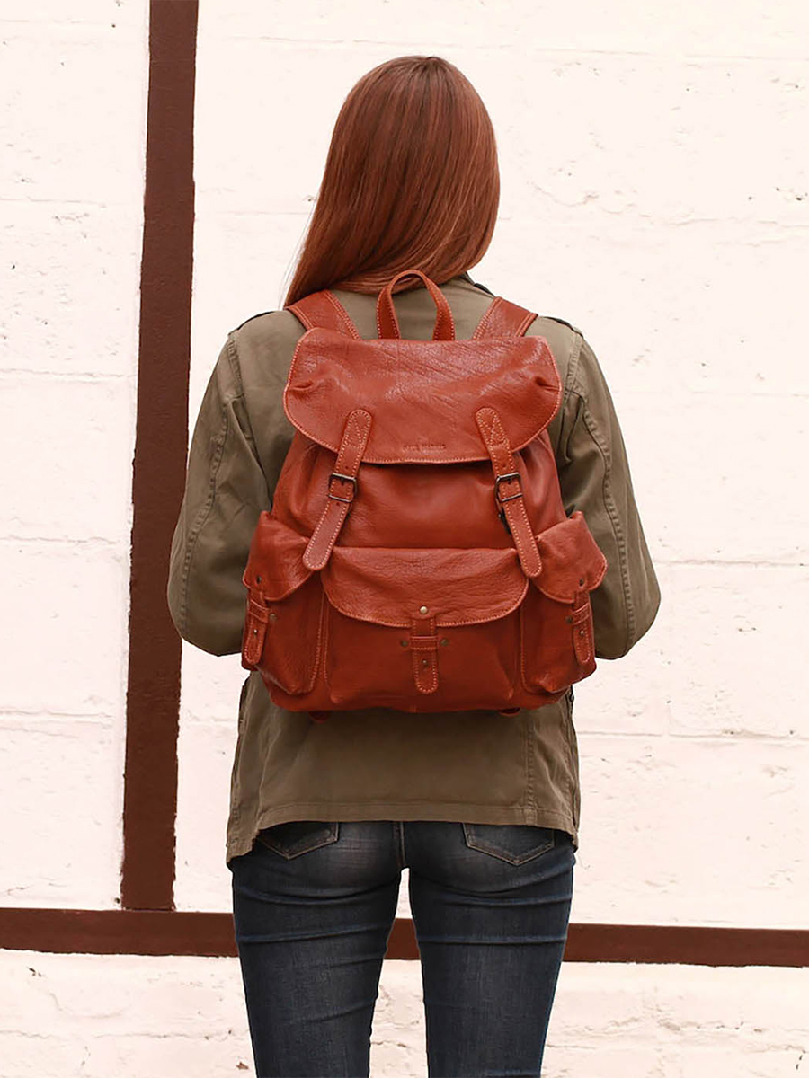 foto-portafoglio-zaino-in-pelle-marrone-lemeridien-naturale-paul-marius-m38-l