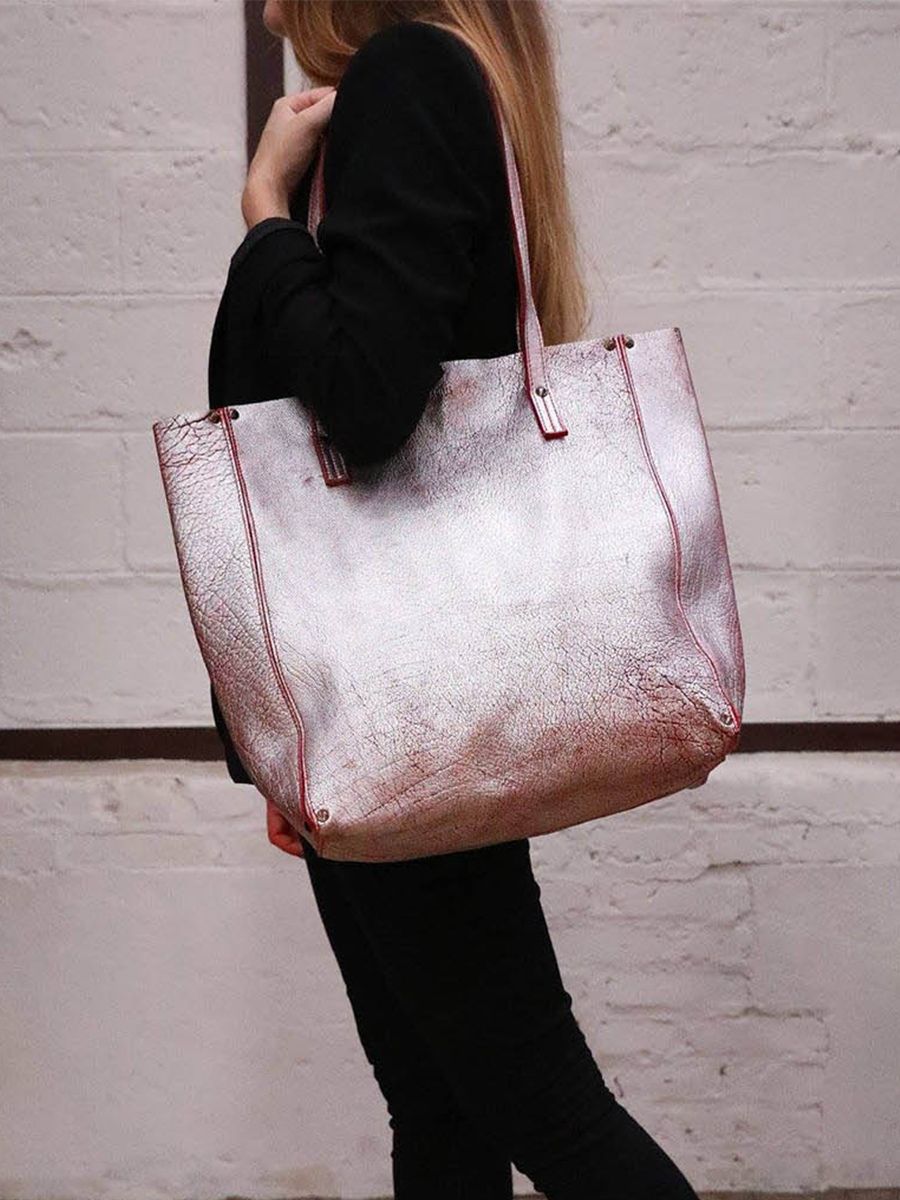 foto-portafoglio-borsa-in-pelle-donna-argento-leffronte-l-mattone-argento-paul-marius-w11-rs