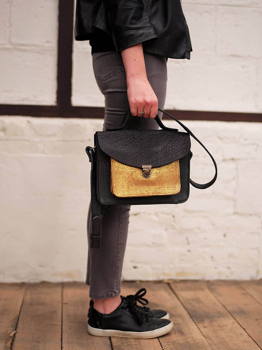 foto-interno-borsa-a-tramonto-in-pelle-donna-mademoiselle-george-oasis-paul-marius-w05-oa