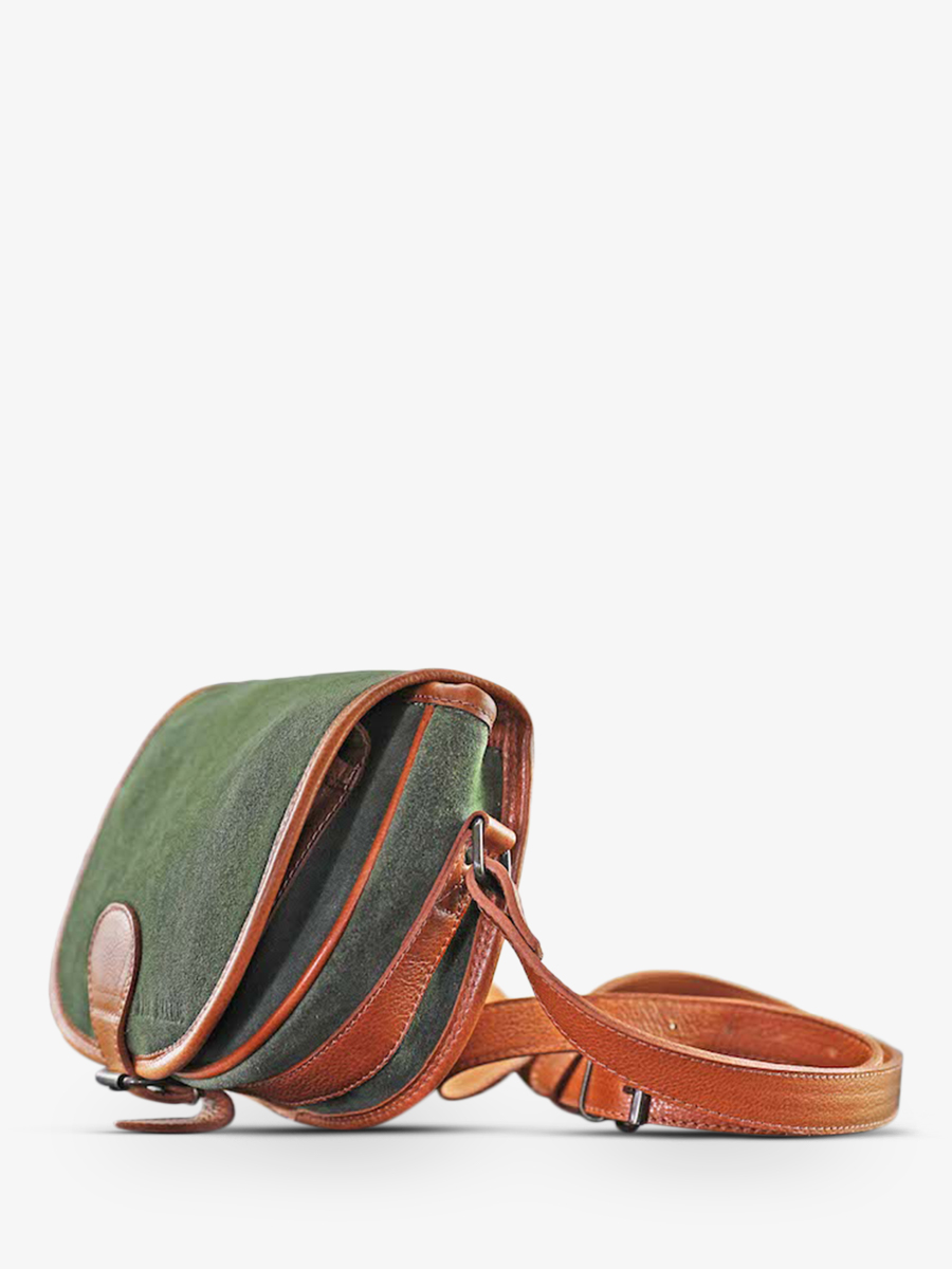 foto-vista-laterale-borsa-a-tramoggia-in-pelle-da-donna-marrone-verde-pampa-paul-marius-lebohemien