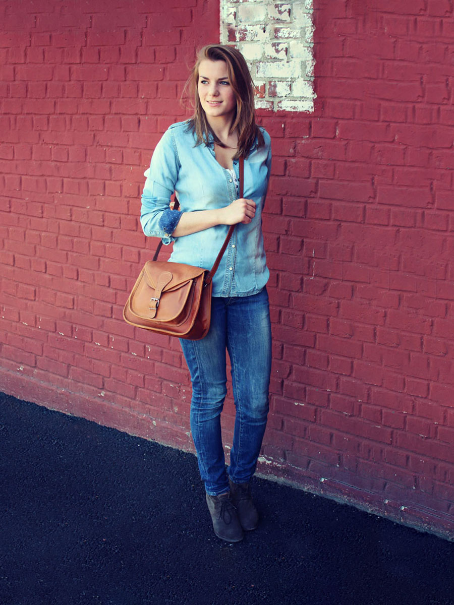 foto-portafoglio-borsa-tracolma-in-pelle-donna-nera-labesace-nera-paul-marius-m09-b