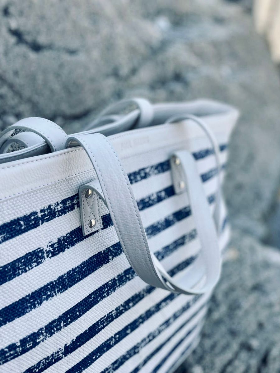foto-vista-posteriore-borsa-da-spiaggia-blu-bianca-dune-côte-ouest-mariniere-paul-marius-m25-cnv-blu-w