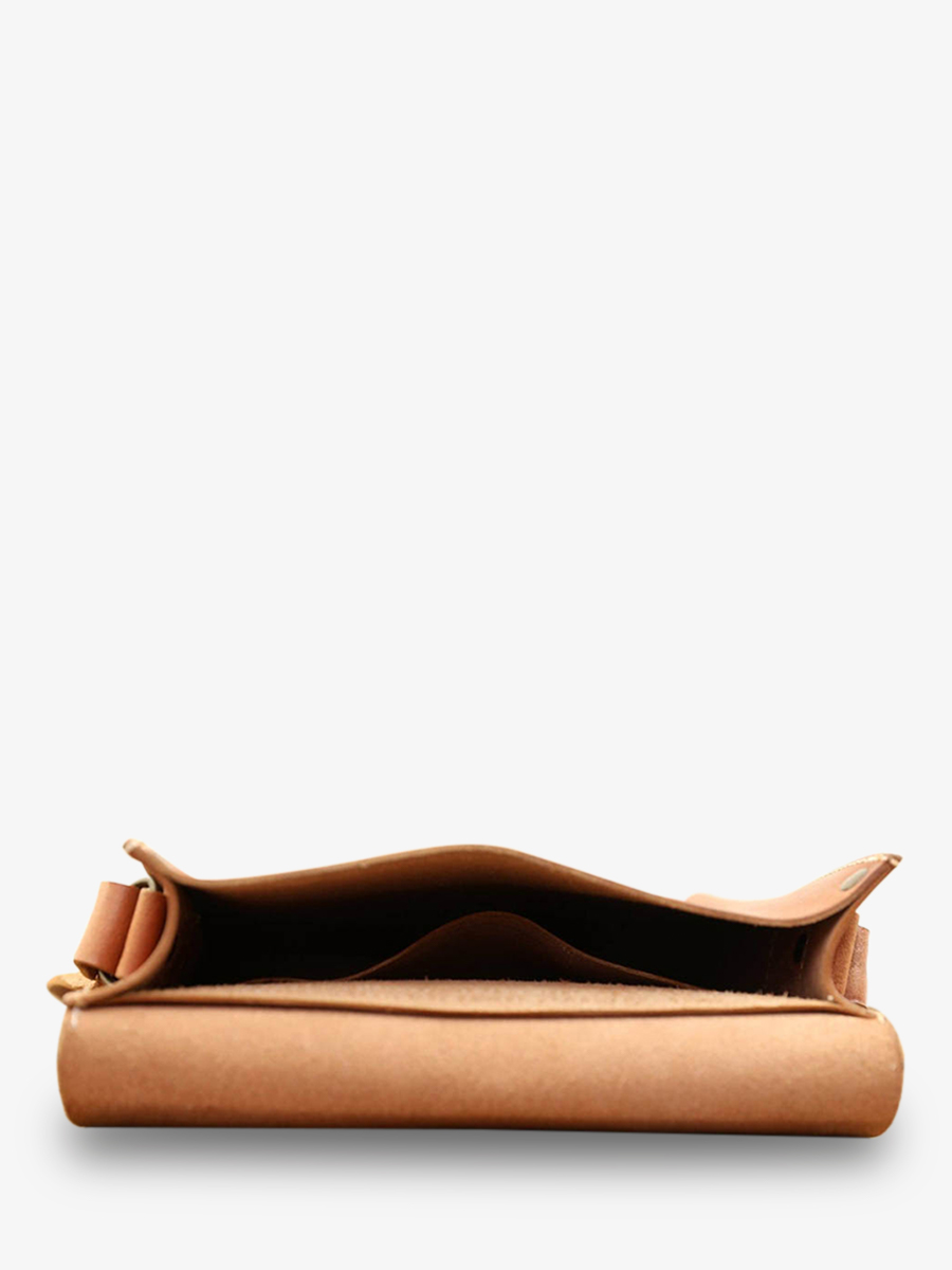 foto-interno-borsa-in-pelle-uomo-marrone-lejournalier-naturale-paul-marius-p03-l